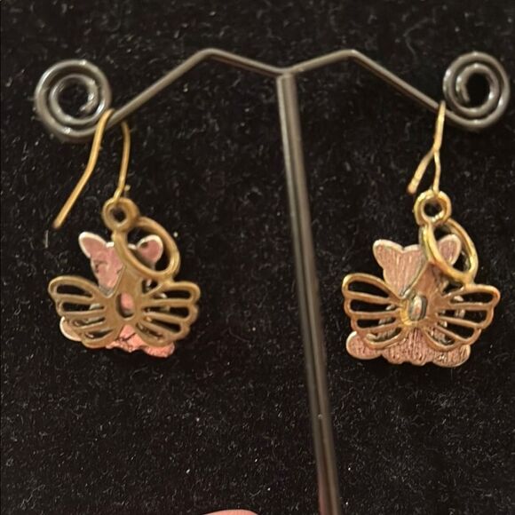 Charming Cat Angel Earrings - Picture 2 of 3